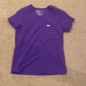 Figs scrub top